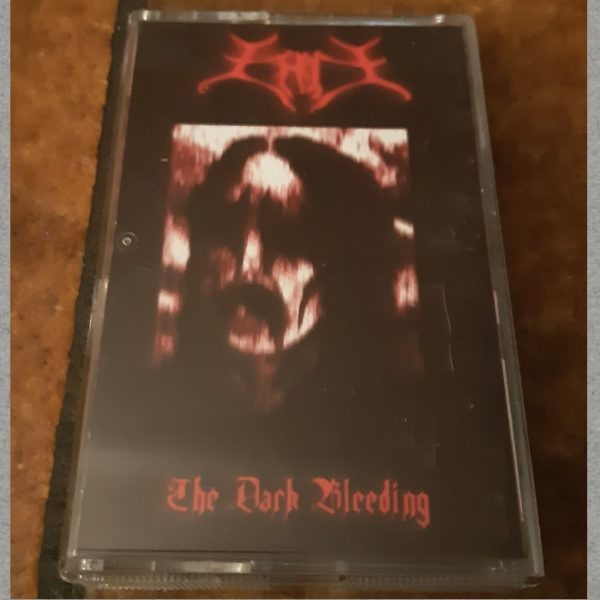 Emit The Dark Bleeding Zwaertgevegt